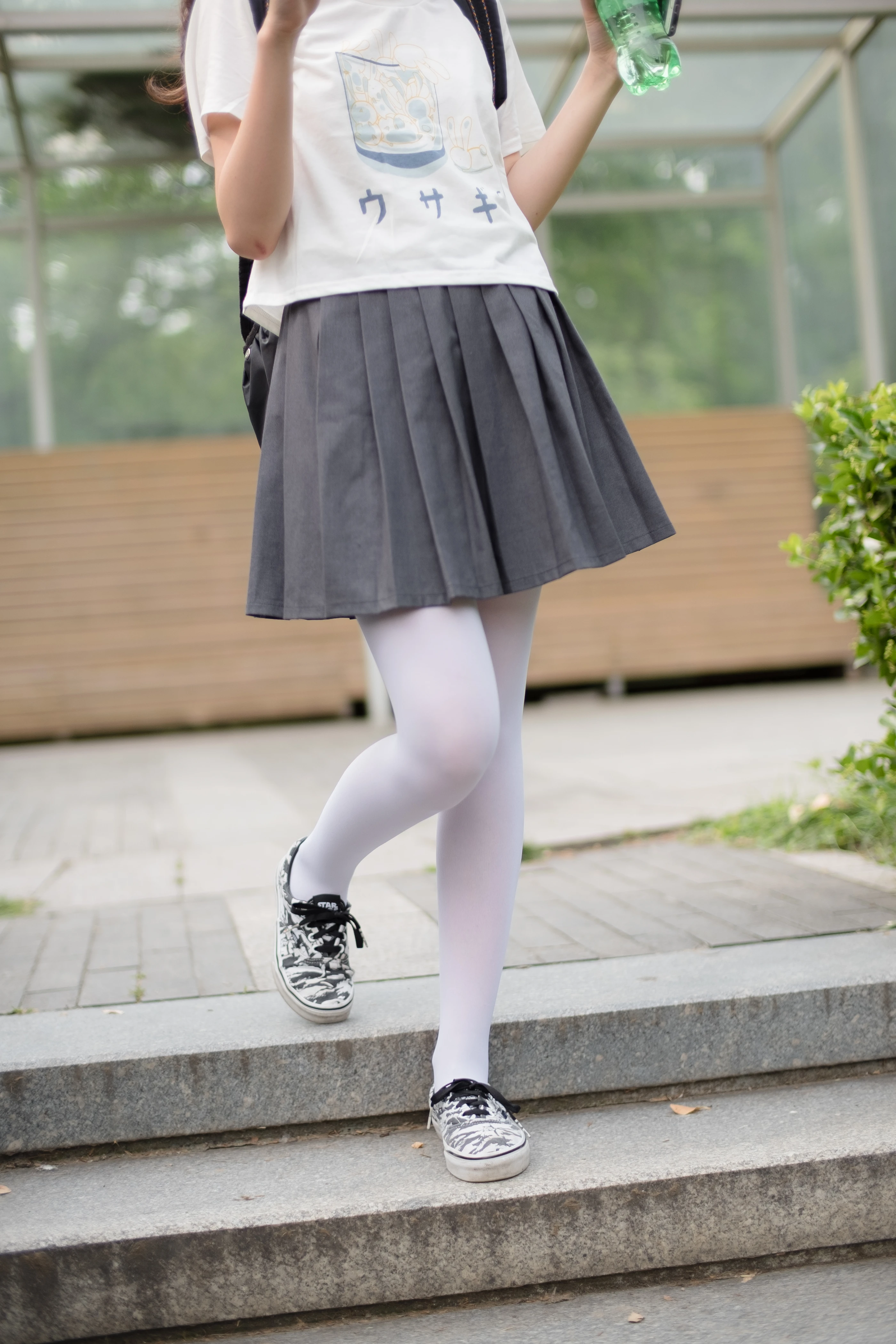森萝财团 [R15-014] 白丝妹妹游园 [99P]插图4